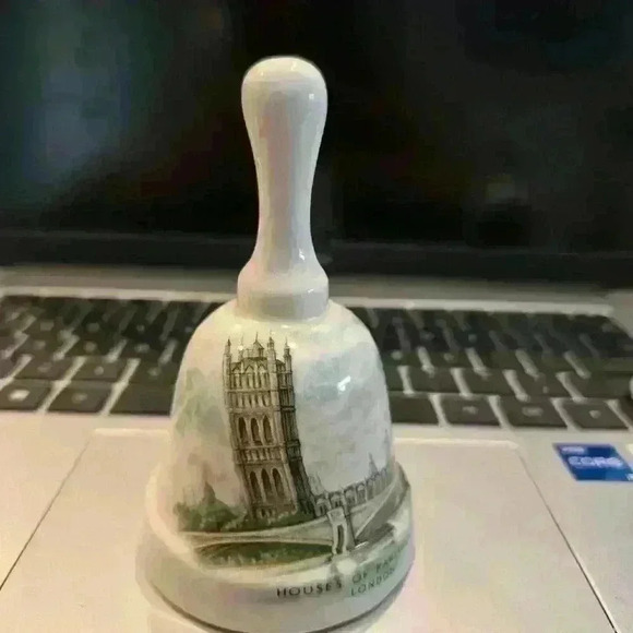 Vintage Europe Country Mini Porcelain Bell Set Of 3 - Picture 4 of 5